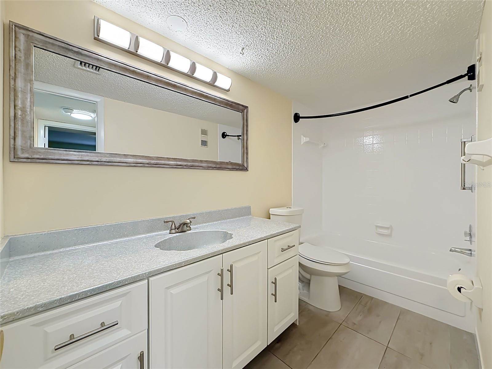 6020 Shore Boulevard South, Gulfport, FL 33707