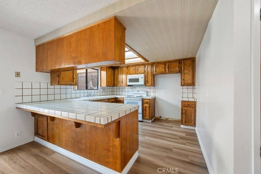 1020 Meadow Way, Arroyo Grande, CA 93420