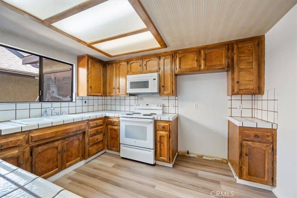 1020 Meadow Way, Arroyo Grande, CA 93420