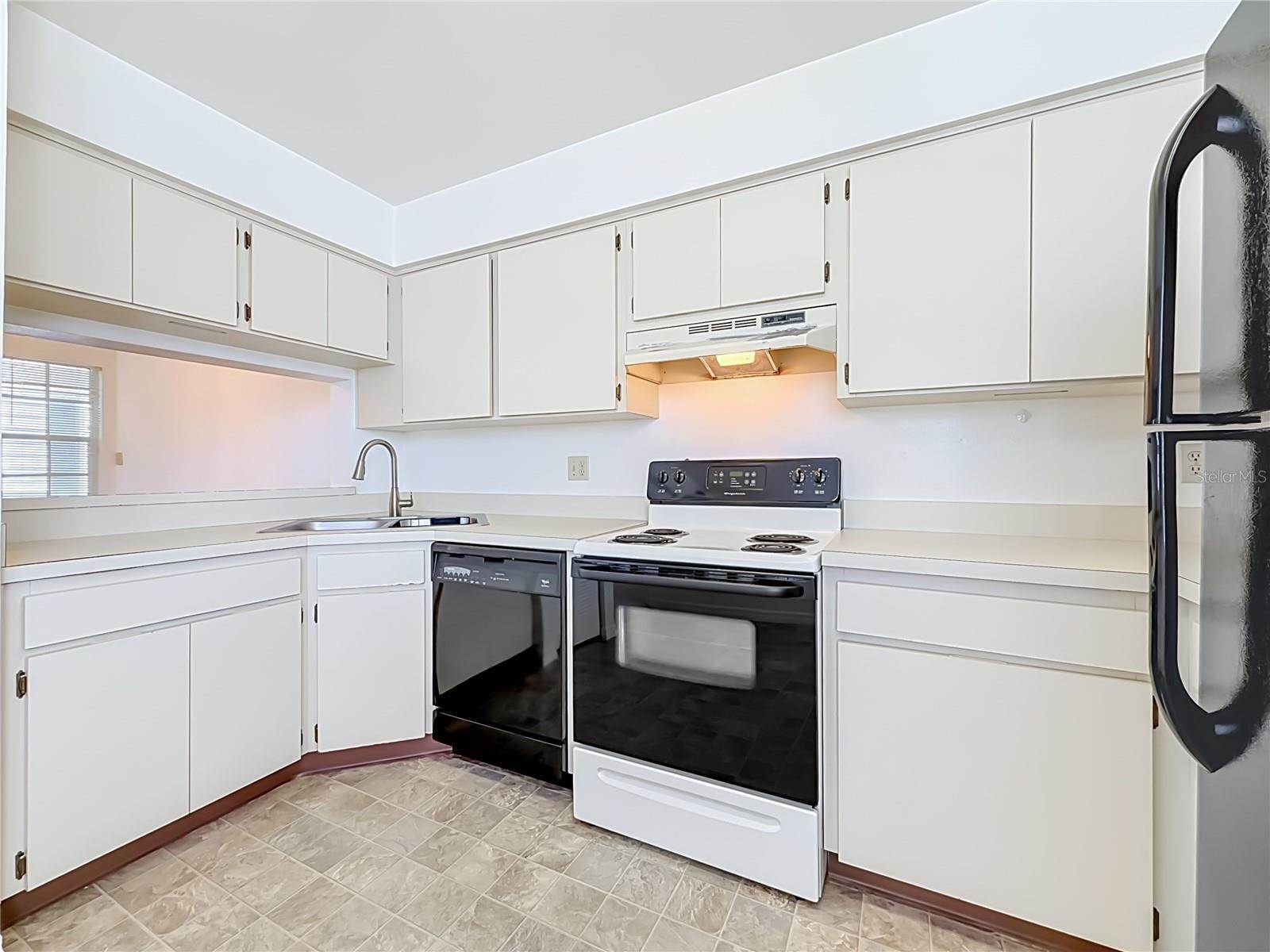 6810 Stones Throw Circle North, Saint Petersburg, FL 33710