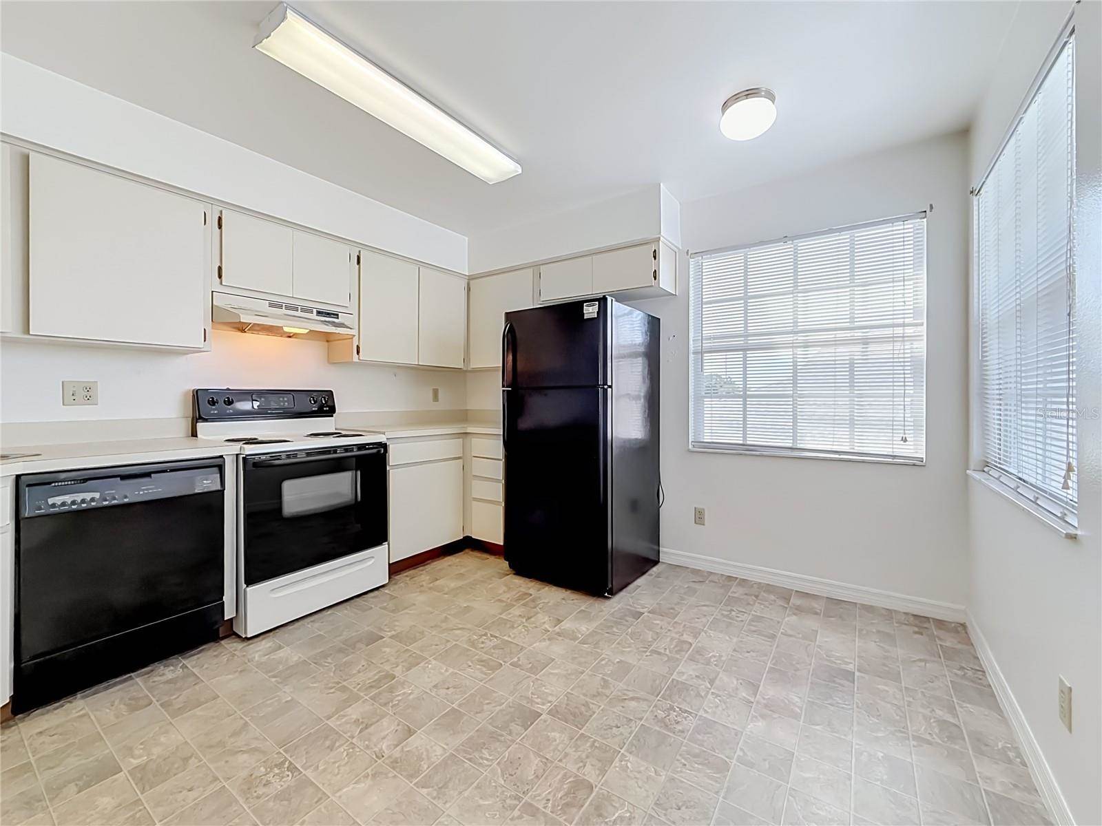 6810 Stones Throw Circle North, Saint Petersburg, FL 33710