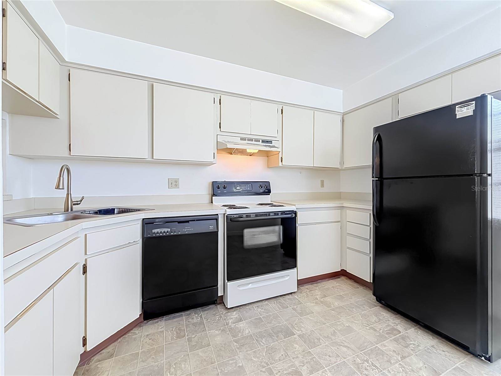 6810 Stones Throw Circle North, Saint Petersburg, FL 33710