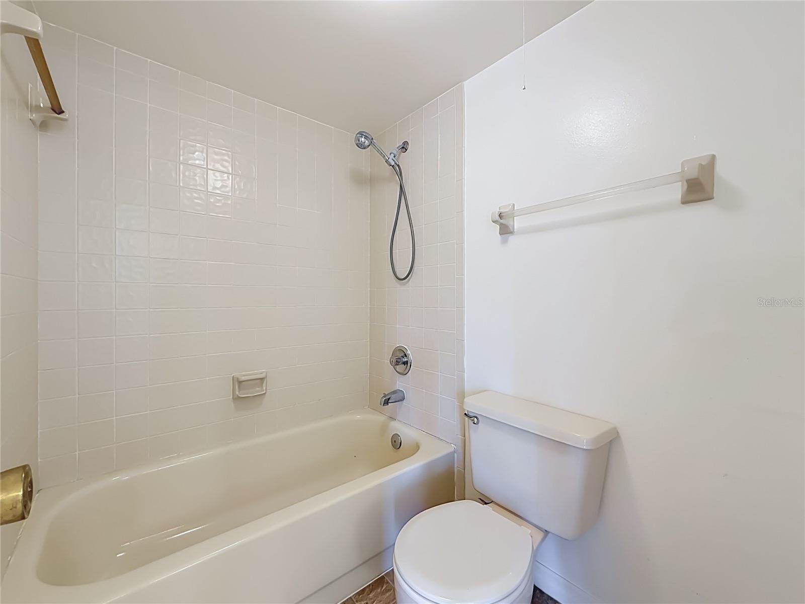6810 Stones Throw Circle North, Saint Petersburg, FL 33710