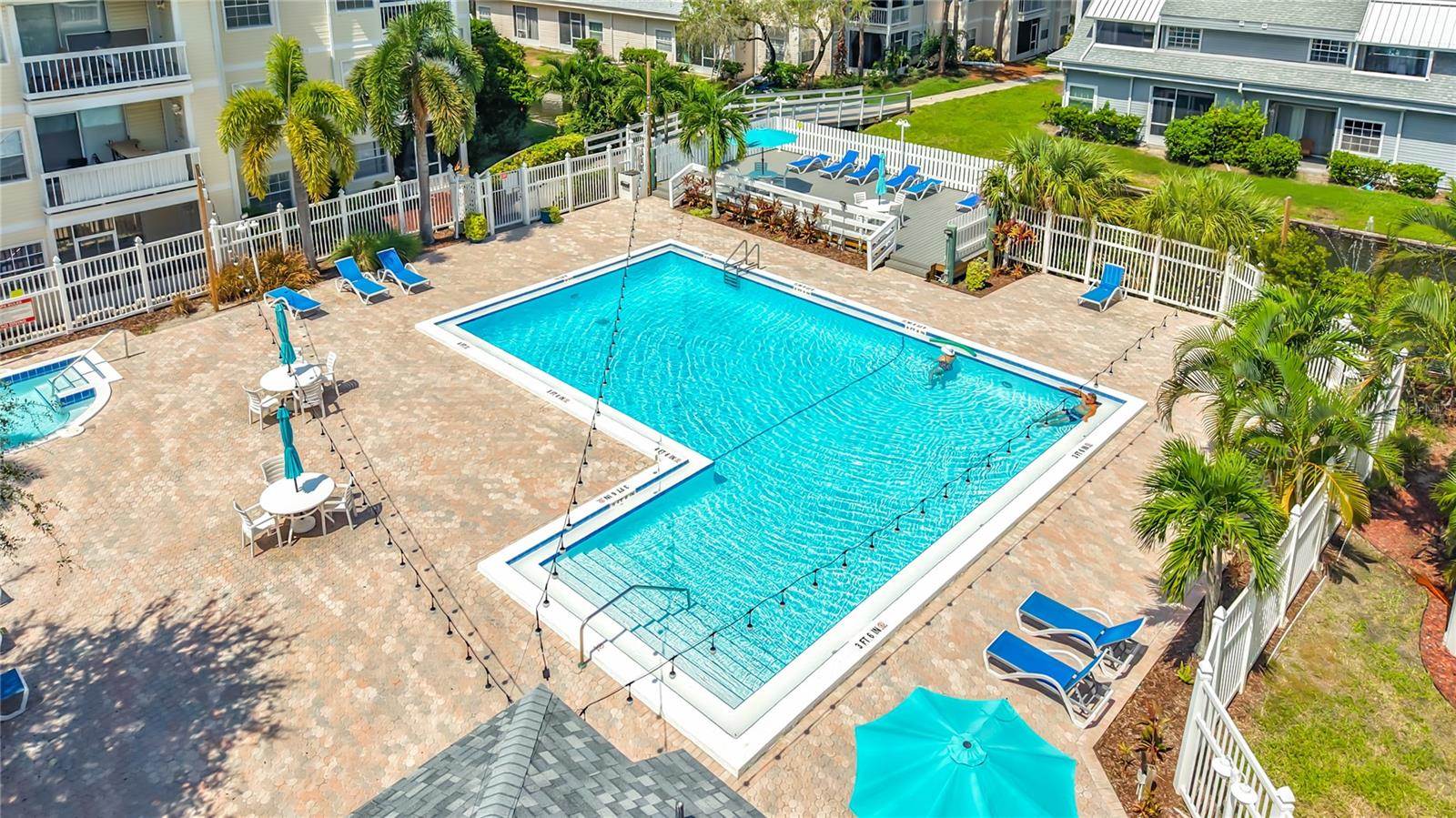 6810 Stones Throw Circle North, Saint Petersburg, FL 33710