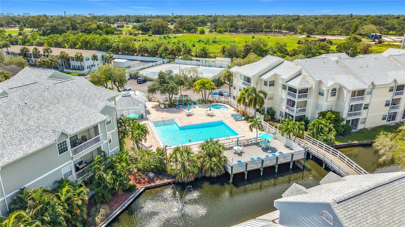 6810 Stones Throw Circle North, Saint Petersburg, FL 33710