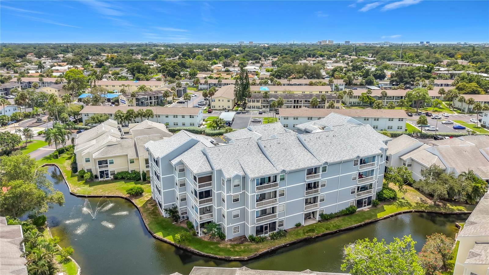 6810 Stones Throw Circle North, Saint Petersburg, FL 33710
