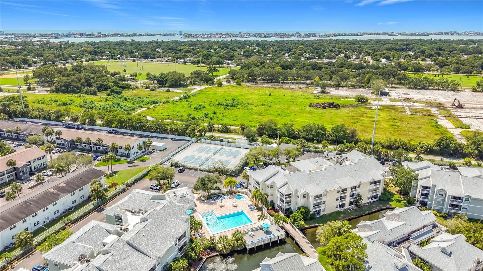 6810 Stones Throw Circle North, Saint Petersburg, FL 33710