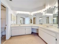 6810 Stones Throw Circle North, Saint Petersburg, FL 33710