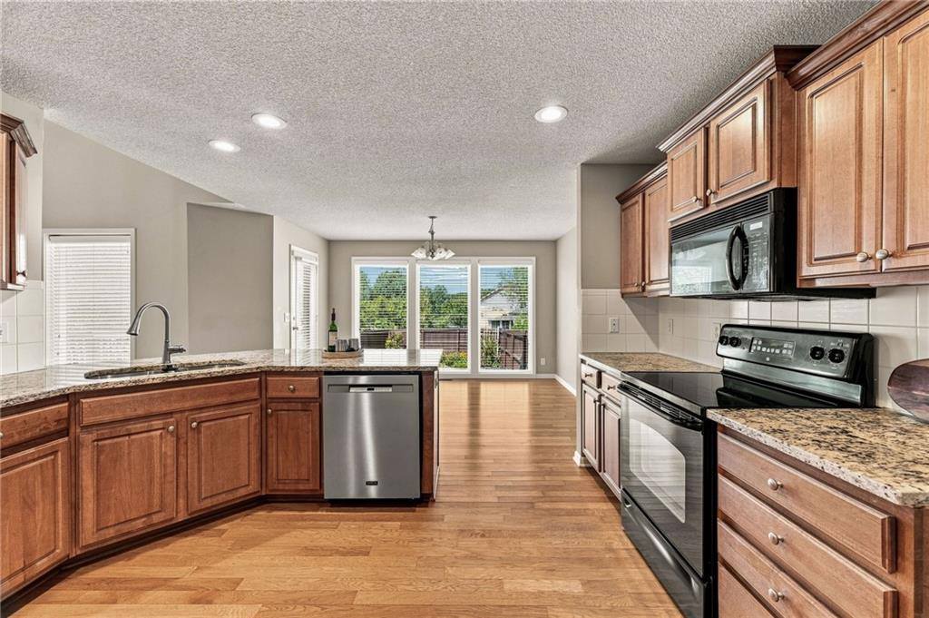22610 West 72nd Terrace, Shawnee, KS 66227
