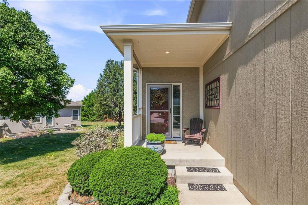 22610 West 72nd Terrace, Shawnee, KS 66227