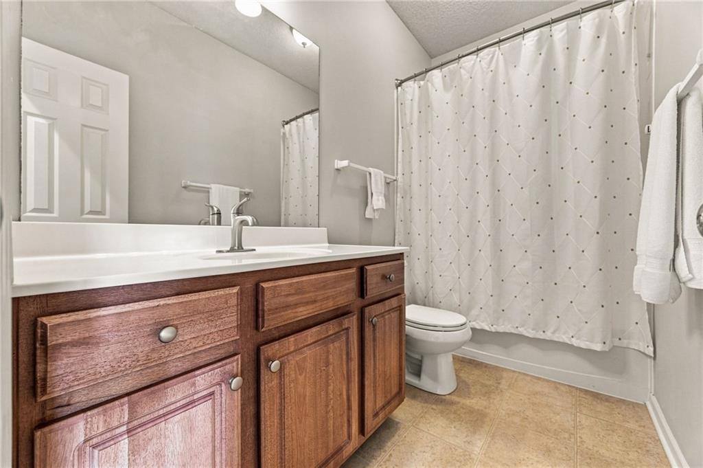 22610 West 72nd Terrace, Shawnee, KS 66227