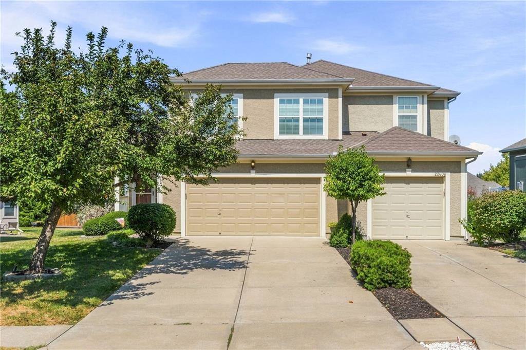 22610 West 72nd Terrace, Shawnee, KS 66227
