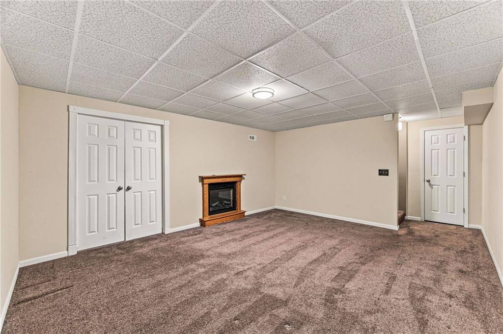 22610 West 72nd Terrace, Shawnee, KS 66227