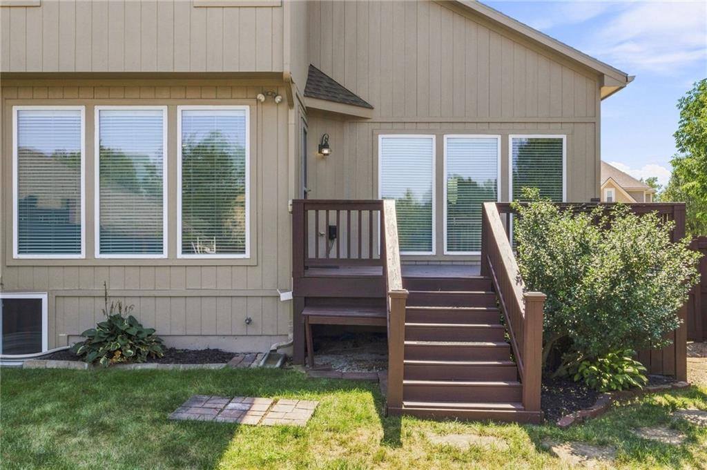 22610 West 72nd Terrace, Shawnee, KS 66227