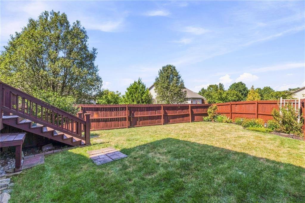 22610 West 72nd Terrace, Shawnee, KS 66227