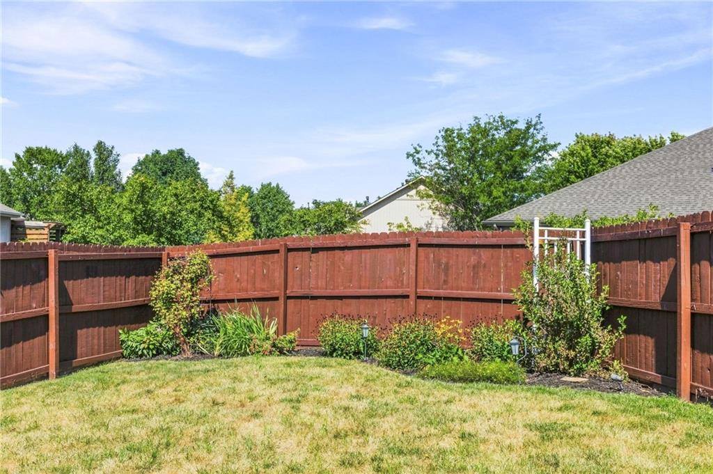 22610 West 72nd Terrace, Shawnee, KS 66227