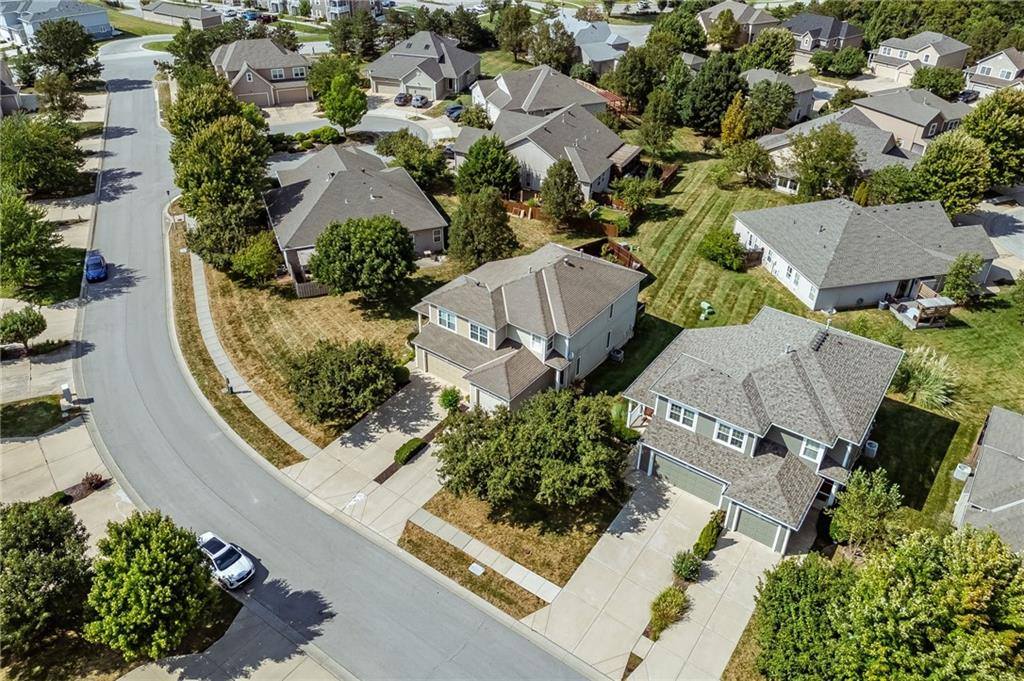 22610 West 72nd Terrace, Shawnee, KS 66227