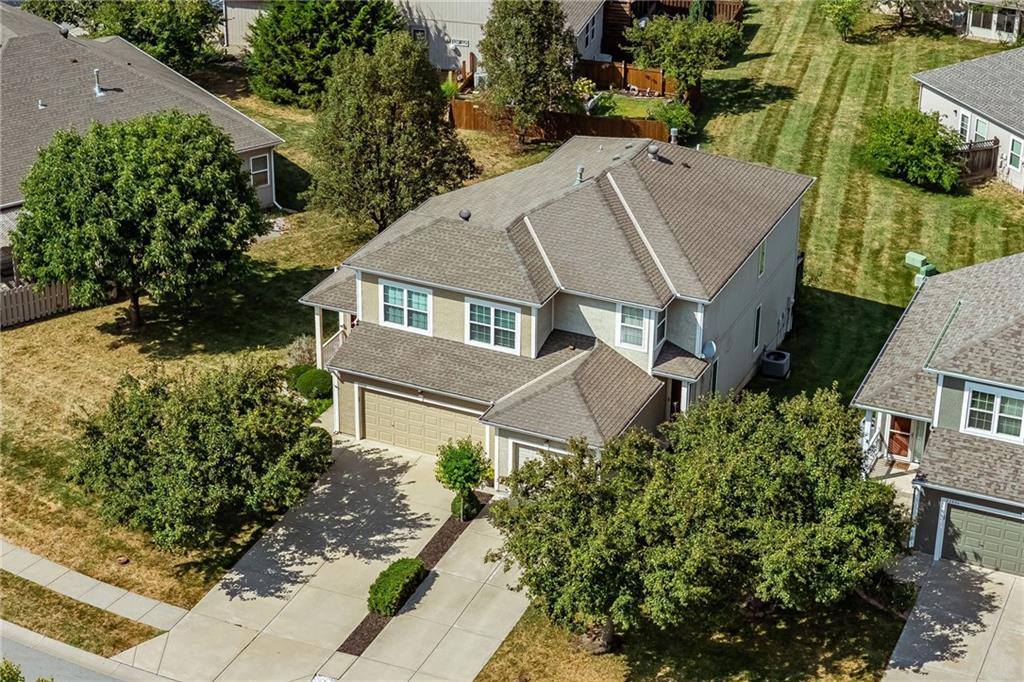 22610 West 72nd Terrace, Shawnee, KS 66227