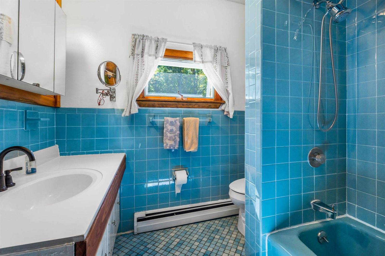 2093 Kennebec Road, Newburgh, ME 04444