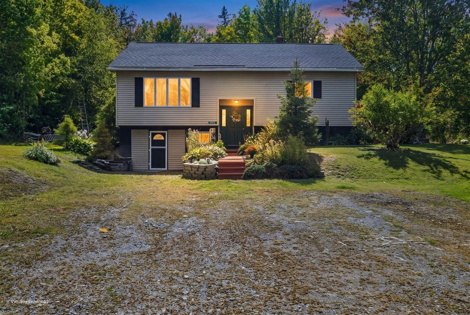 2093 Kennebec Road, Newburgh, ME 04444