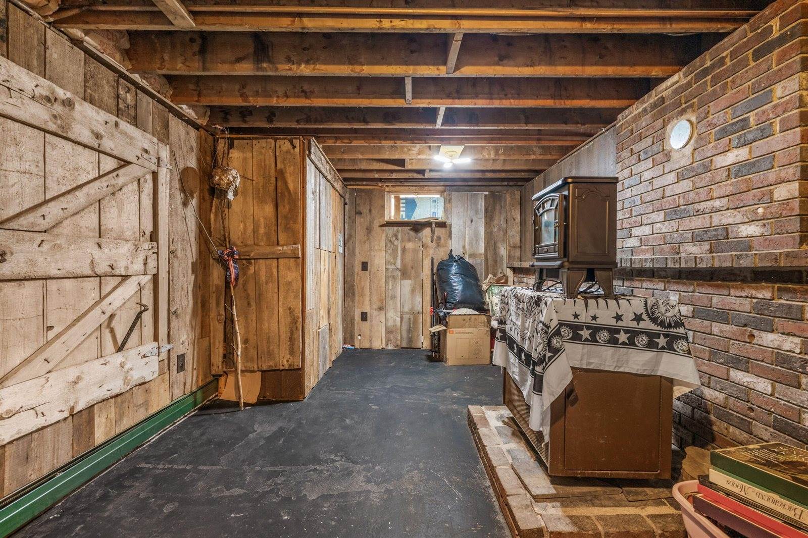 2093 Kennebec Road, Newburgh, ME 04444