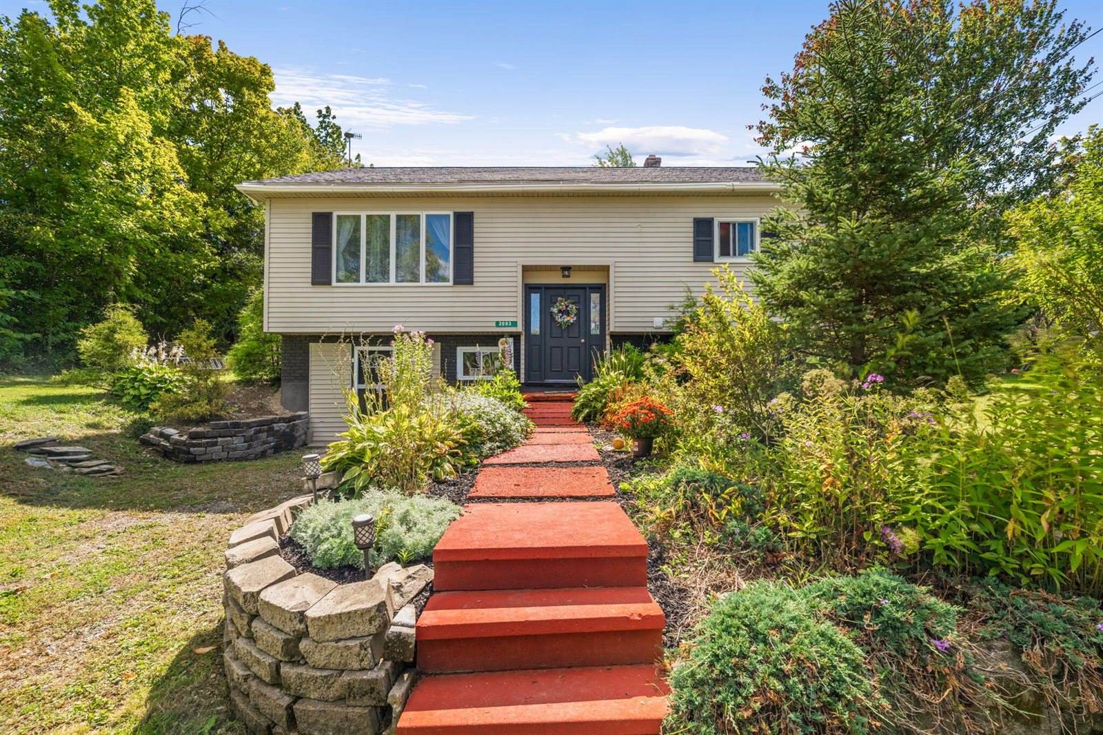 2093 Kennebec Road, Newburgh, ME 04444