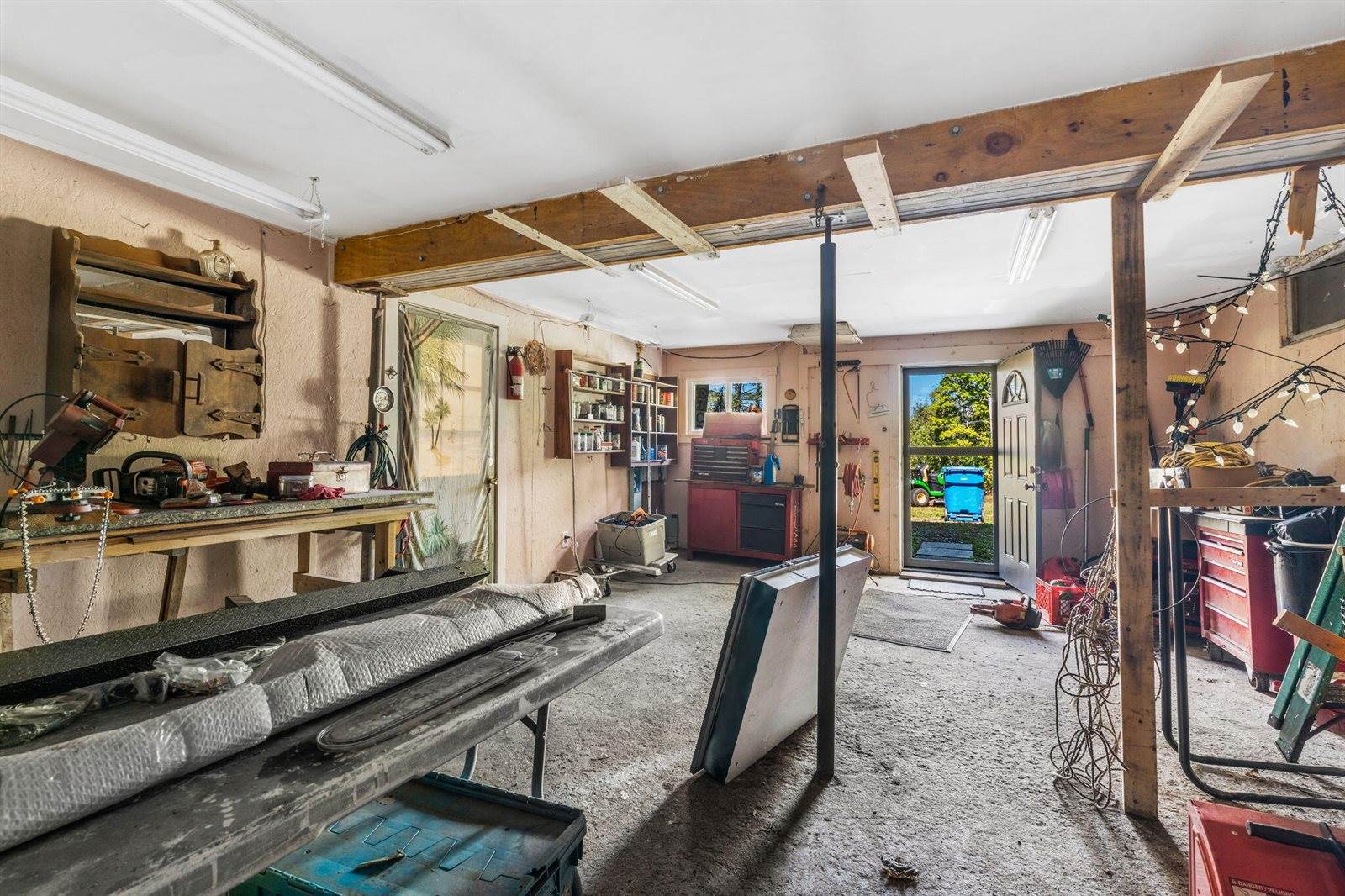2093 Kennebec Road, Newburgh, ME 04444