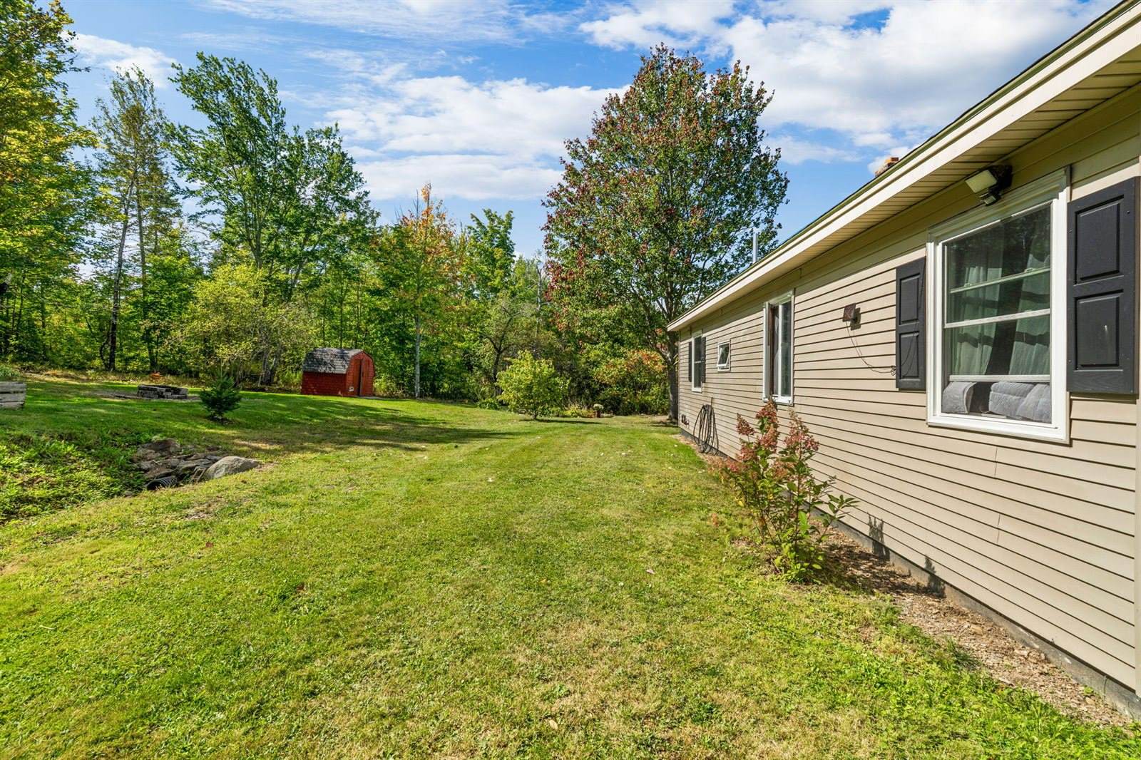 2093 Kennebec Road, Newburgh, ME 04444
