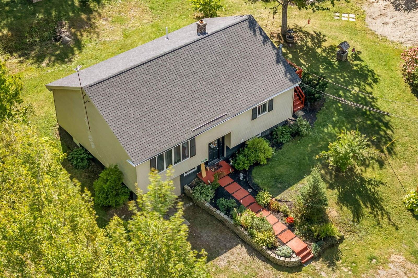 2093 Kennebec Road, Newburgh, ME 04444