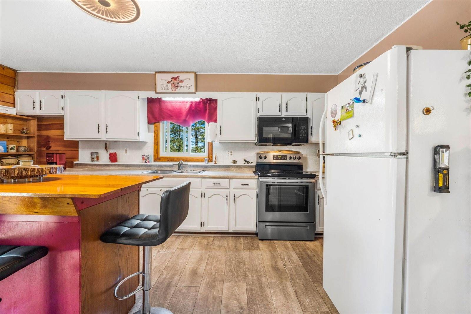 2093 Kennebec Road, Newburgh, ME 04444