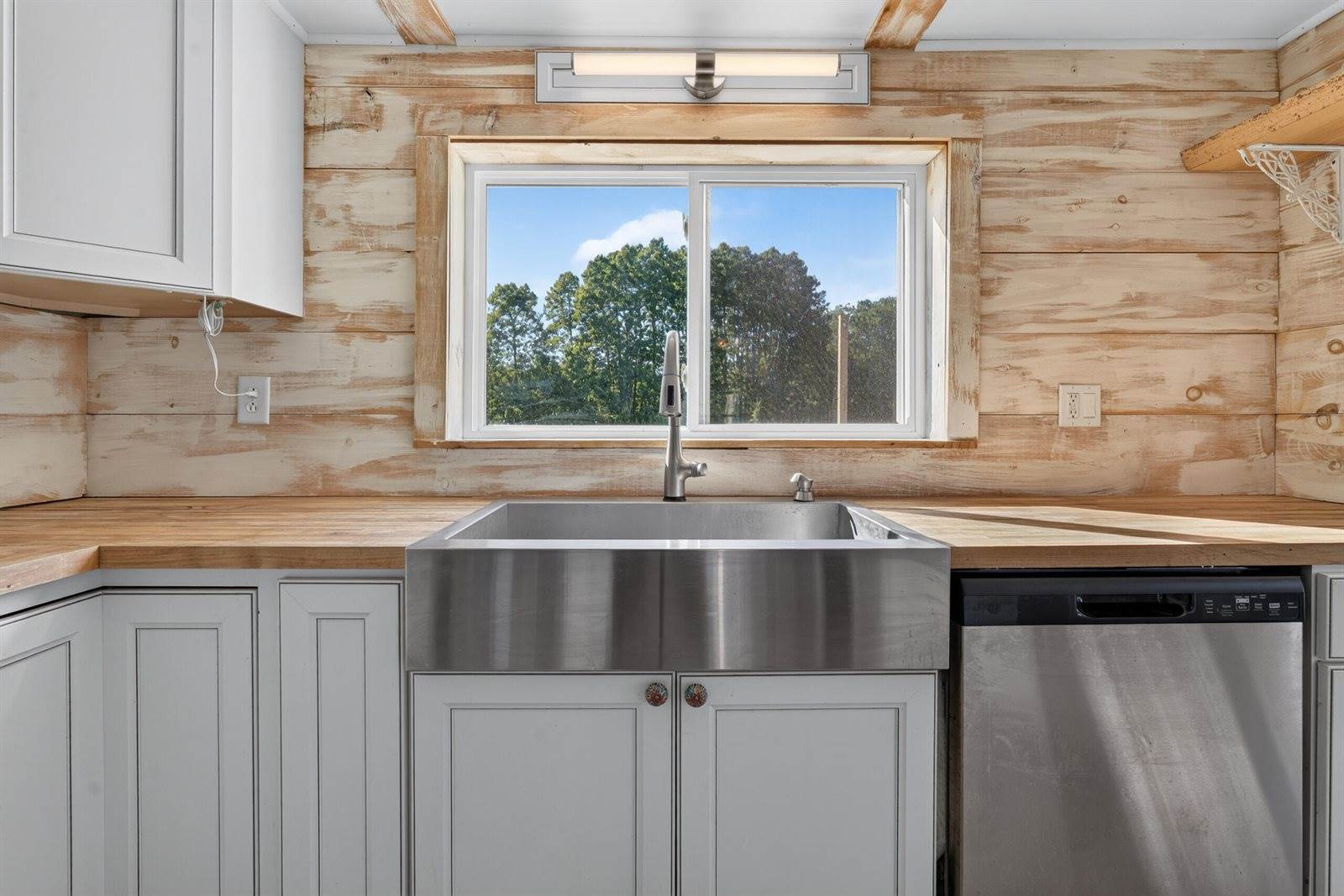 69 Roussin Road, Newport, ME 04953