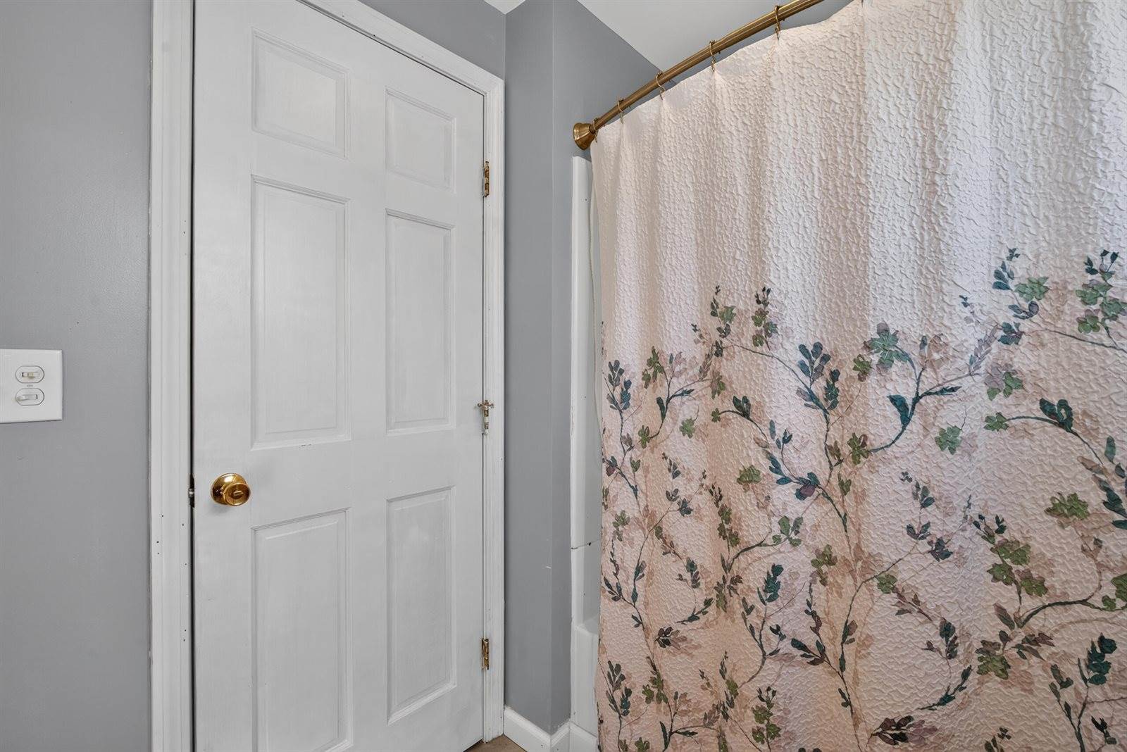 69 Roussin Road, Newport, ME 04953