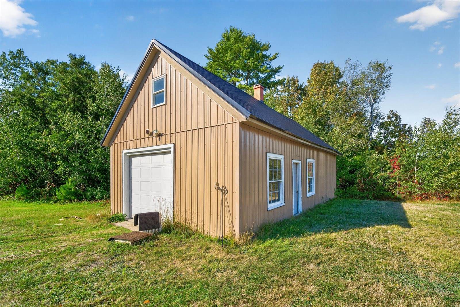 69 Roussin Road, Newport, ME 04953
