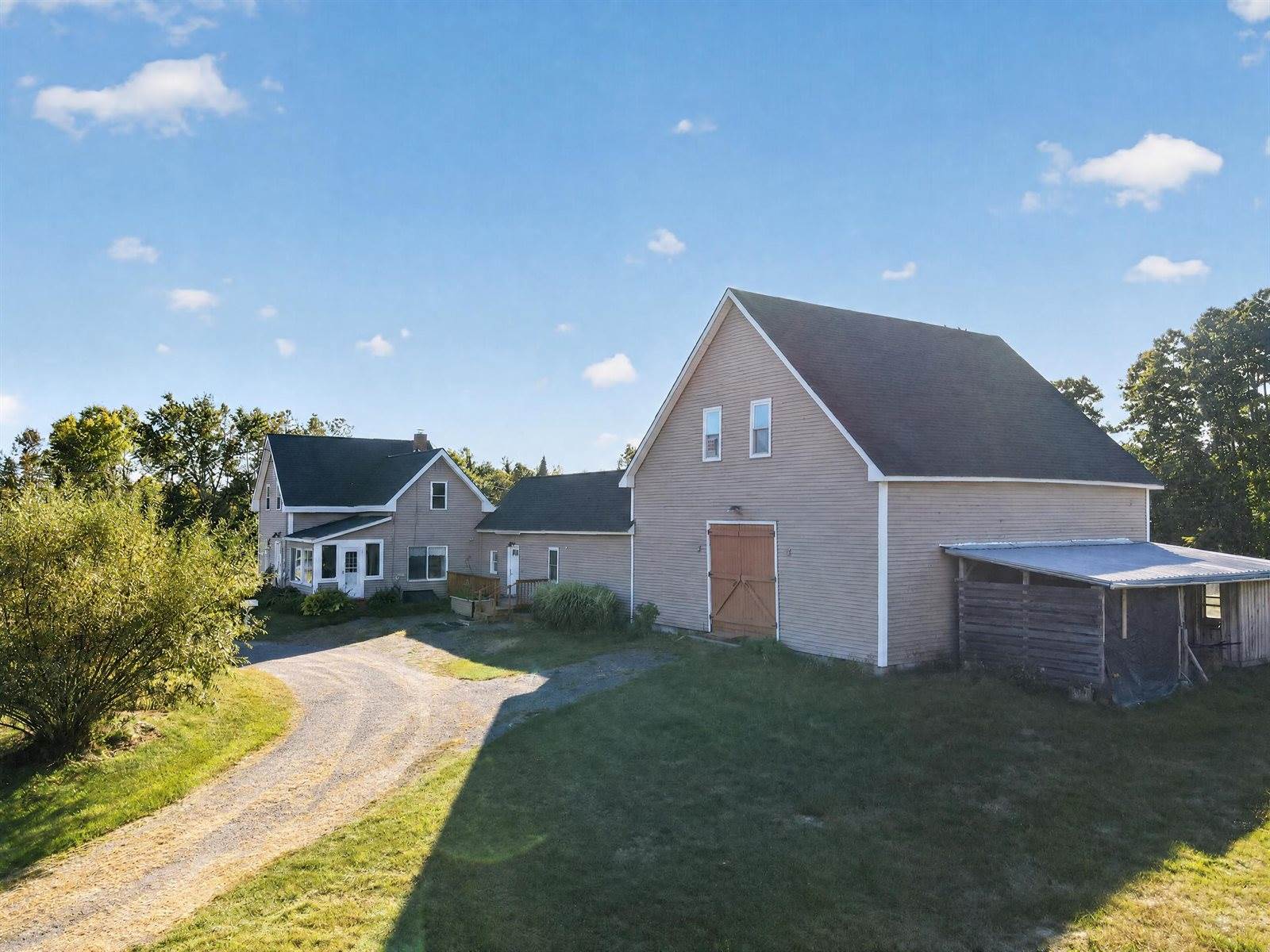 69 Roussin Road, Newport, ME 04953