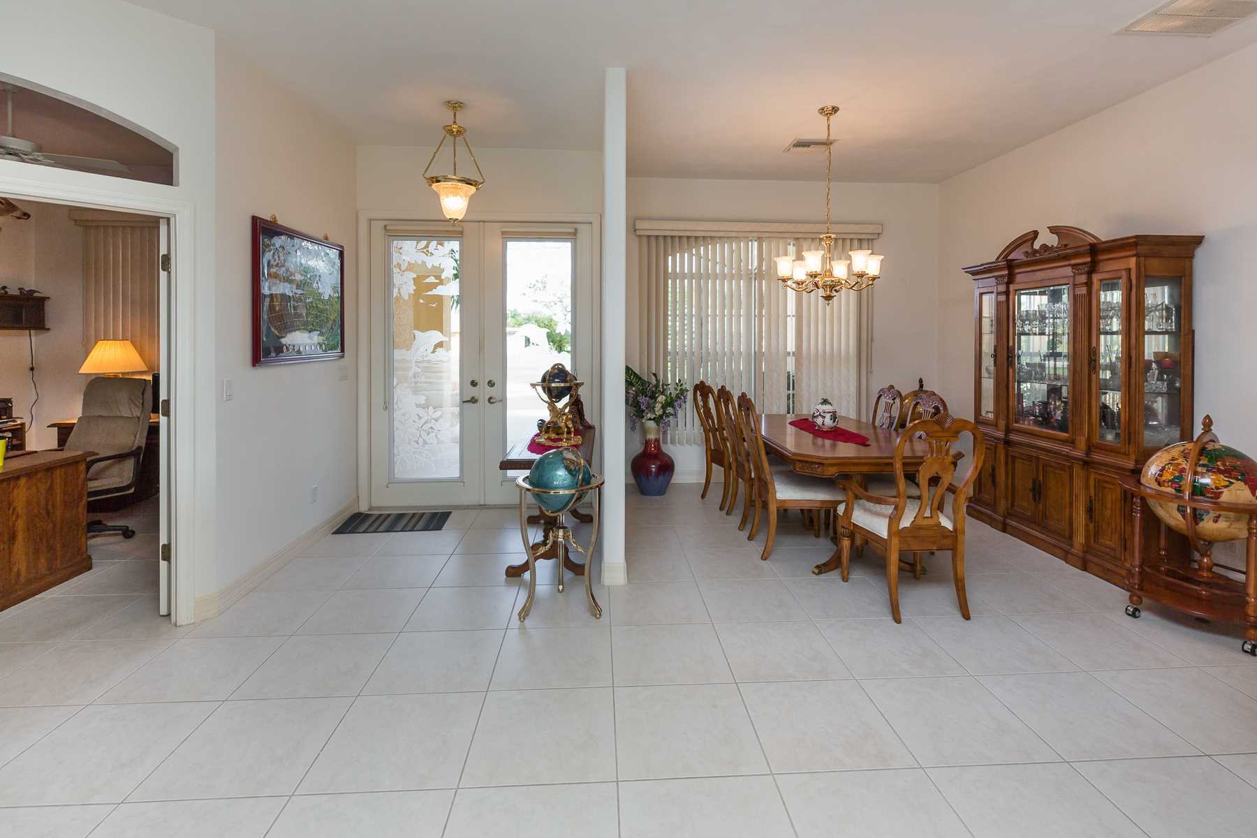 242 SW 12th St., Cape Coral, FL 33991