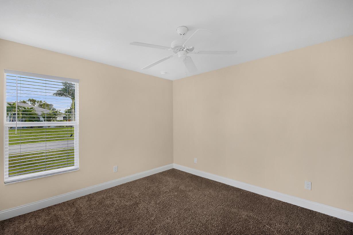 3500 NE 12th CT, Cape Coral, FL 33909