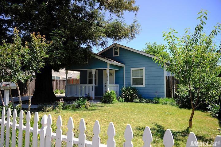 2432 Empress Street, Sacramento, CA 95815