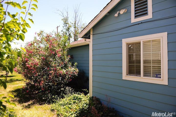 2432 Empress Street, Sacramento, CA 95815