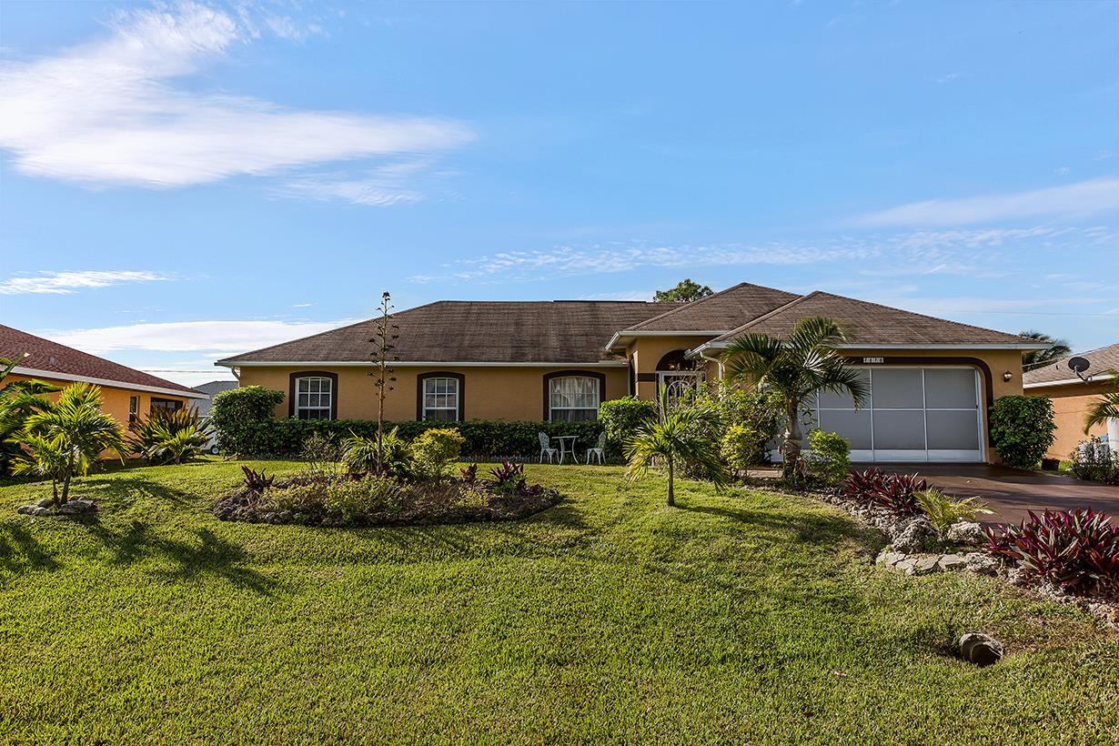 1616 SW 12th LN, Cape Coral, FL 33991