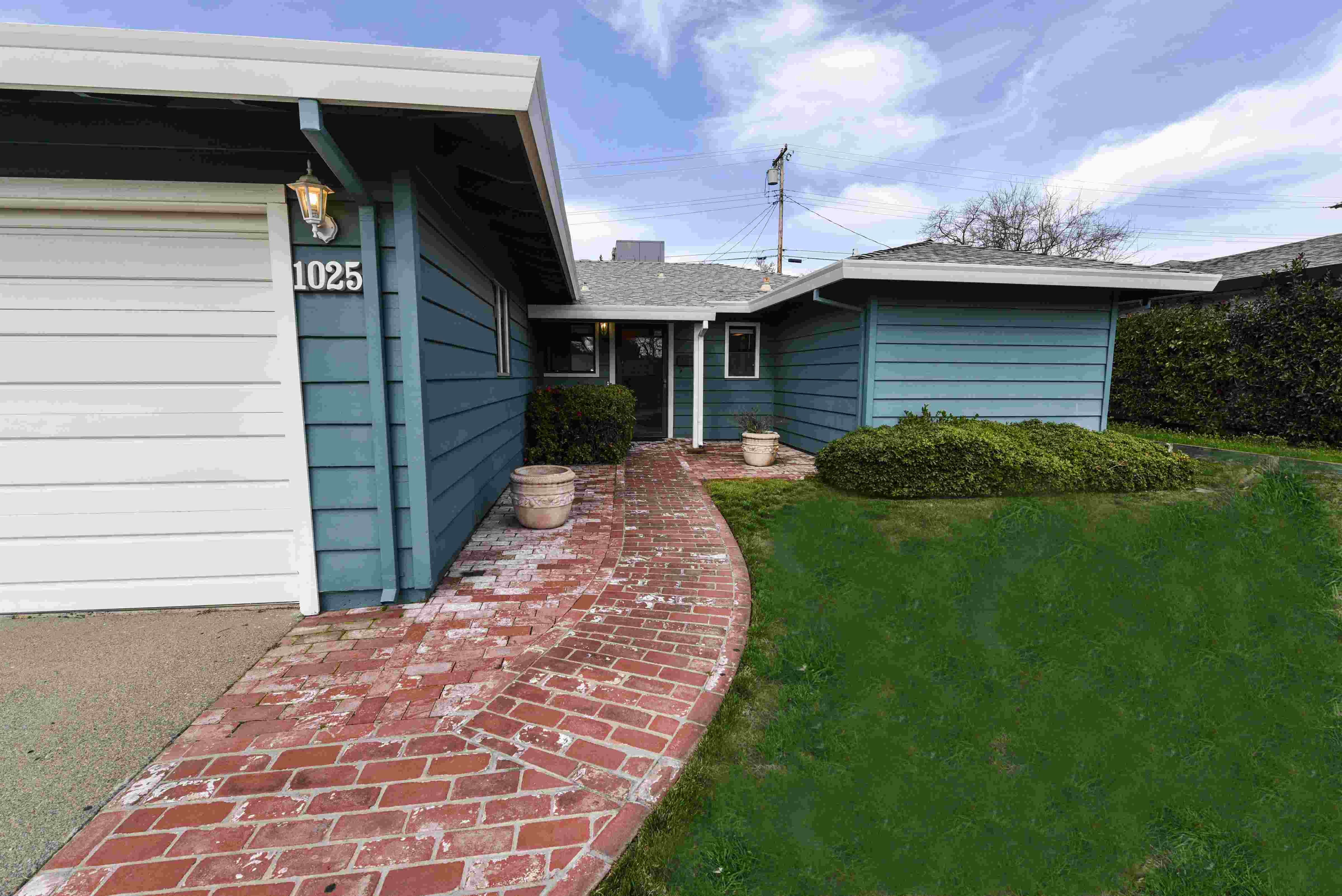 1025 Colnar Street, Roseville, CA 95678