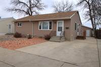 1516 NW Wildwood Ave, Minot, ND 58703