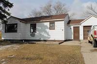 302 N 5th St, New Town, ND 58763