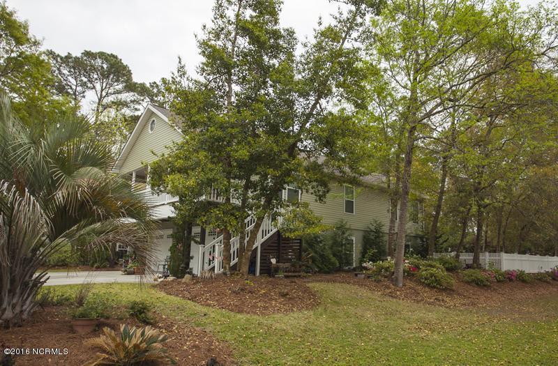 6601 East Yacht Drive, Oak Island, NC 28465