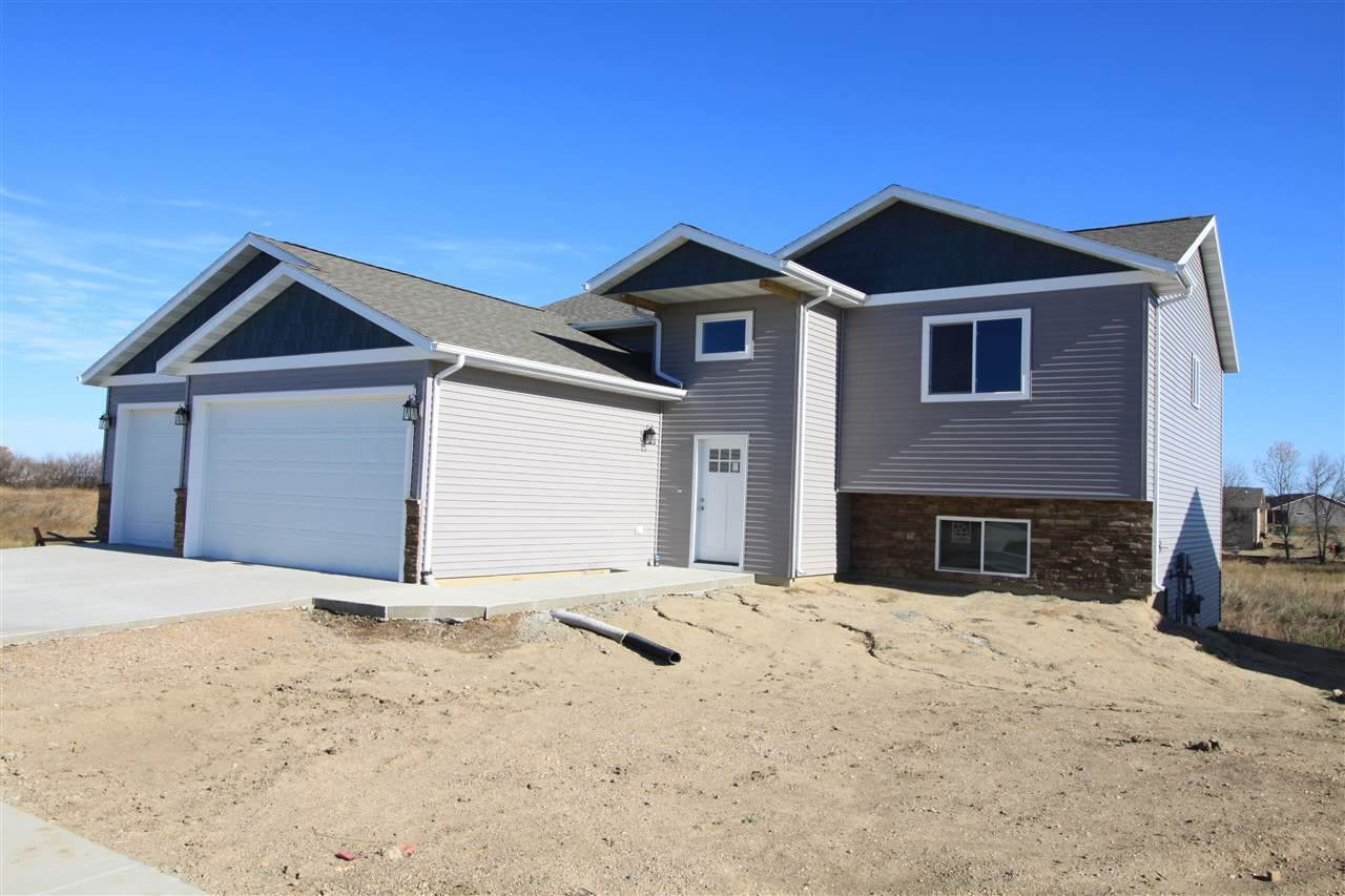 612 Klein Ave, Surrey, ND 58785