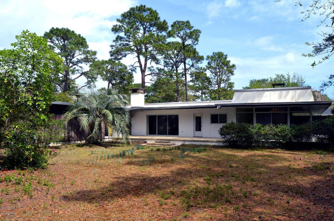 2210 South Live Oak Parkway, Wilmington, NC 28403