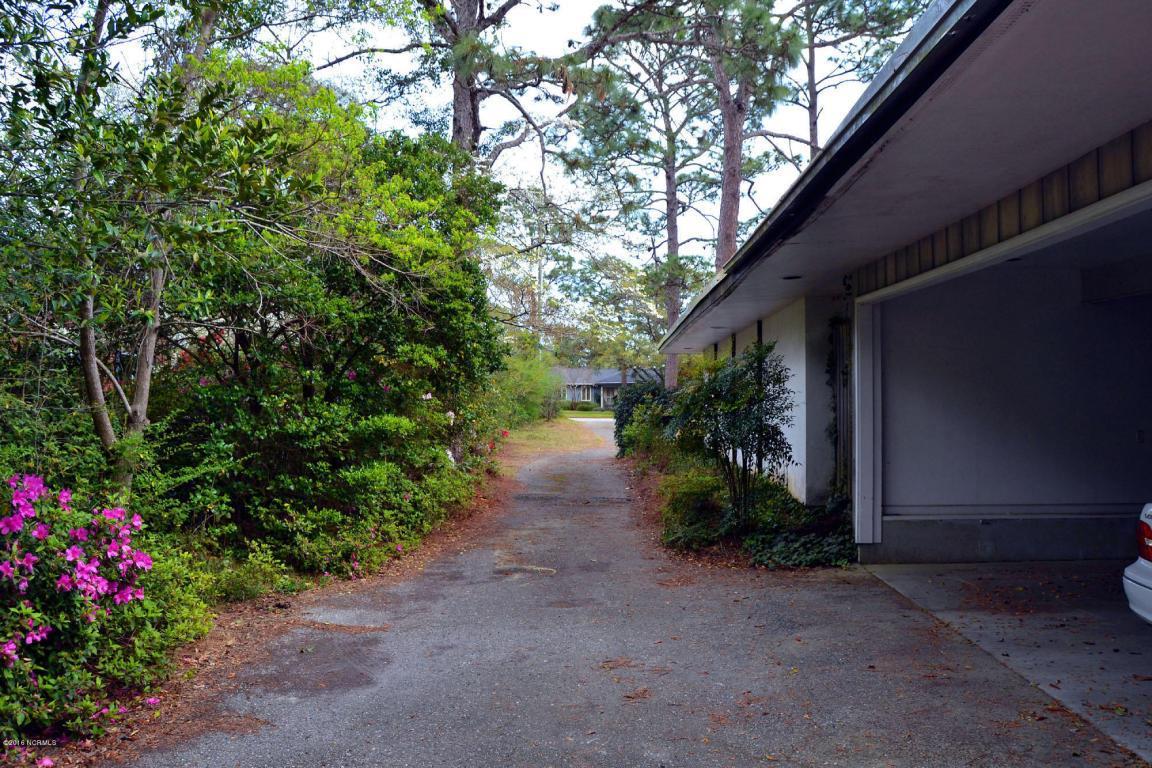 2210 South Live Oak Parkway, Wilmington, NC 28403